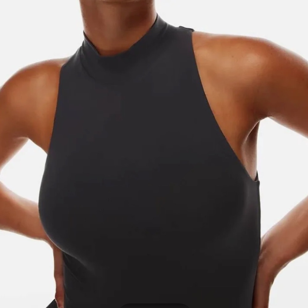 6/$32🛍️ Aritzia | Babaton Black Mock Neck Sleeveless Contour Bodysuit, XS